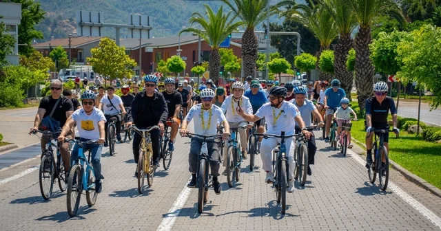 L Etape Marmaris Halk sürüşü tamamlandı Marmaris te yüzlerce kişi Tour de France heyecanına ortak oldu Muğla Haberleri