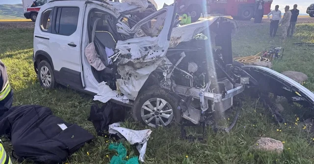 Erzurum da trafik kazası: 3 ölü; 4 yaralı Erzurum Haberleri