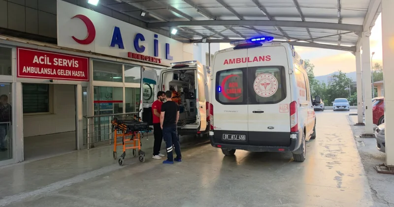 Adana da silahlı saldırıya uğrayan baba ve oğlu hayatını kaybetti