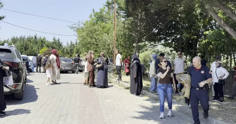 Feci kaza: Velilerin arasına daldı: 2’si çocuk 6 yaralı
