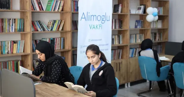 Şanlıurfa haberleri Alimoğlu Vakfı Kütüphanesi’nin 7 ncisi Şanlıurfa’da hizmete sunuldu 06 Haziran 2026
