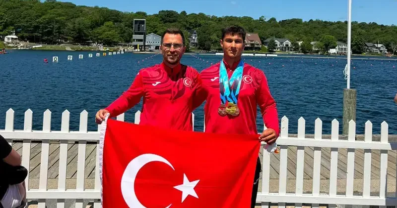 Muğlalı kanocu Rahmi Kaan Karahan dan tarihi başarı