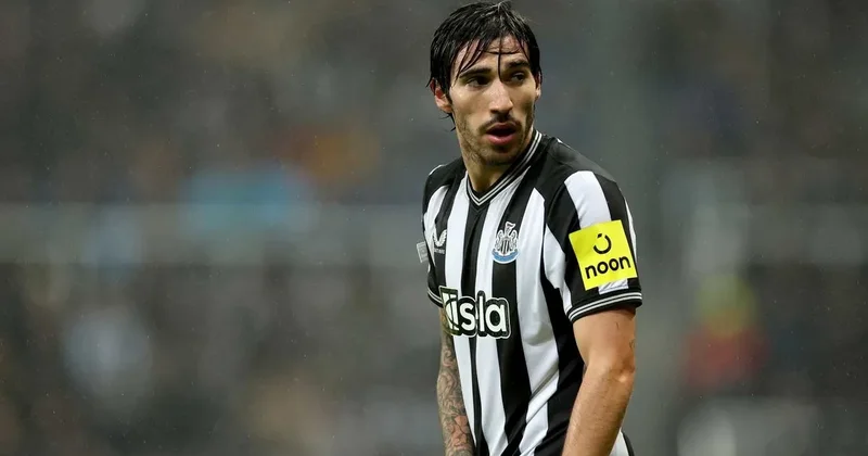 Tottenham dan 100 milyon sterlinlik transfer