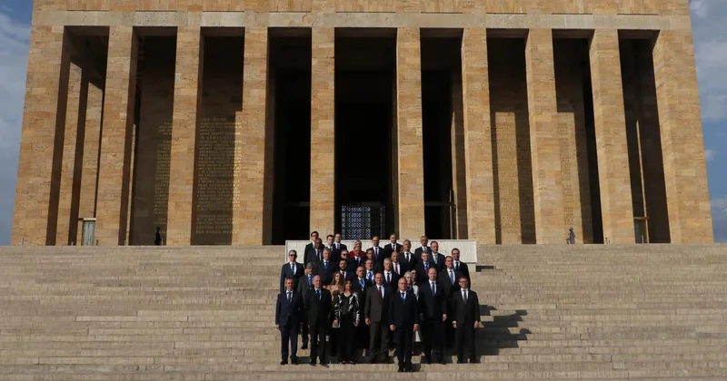 NATO heyeti, Anıtkabir i ziyaret etti
