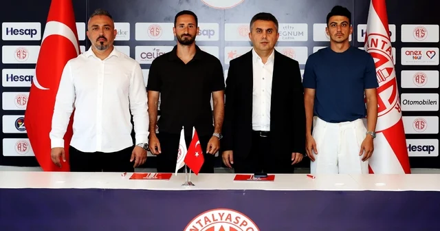 Antalyaspor da Soner Dikmen ve Erdoğan Yeşilyurt, 2 yıllık sözleşme imzaladı Antalya Haberleri Habertürk Yerel Haberler