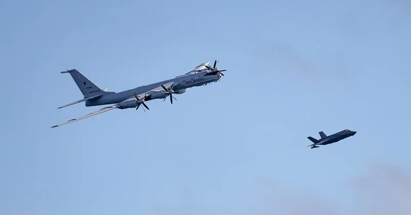 NATO zirvesinden önce Baltık karıştı: Rus ve İngiliz uçakları karşı karşıya Sözcü Gazetesi