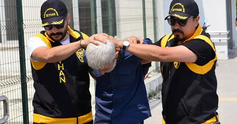 Çorba içerken bekçileri görünce kaçmaya çalışan şüphelinin 24 yıl hapisle arandığı ortaya çıktı