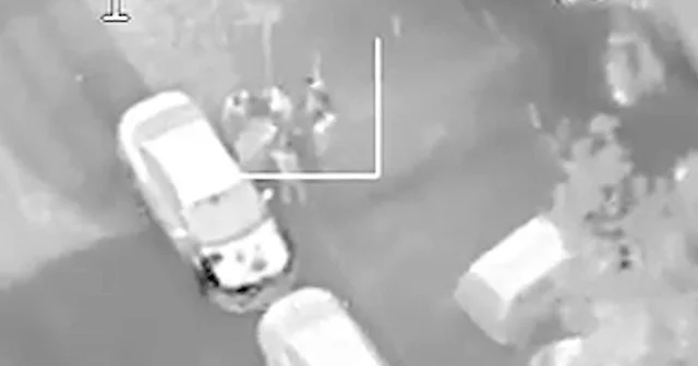 Kayseri deki cinayet şüphelilerine İHA destekli operasyon: 2 gözaltı Bir kişinin 6 yerinden bıçaklanarak, öldürüldüğü cinayette şüpheliler yakalandı Kayseri Haberleri Habertürk Yerel Haberler