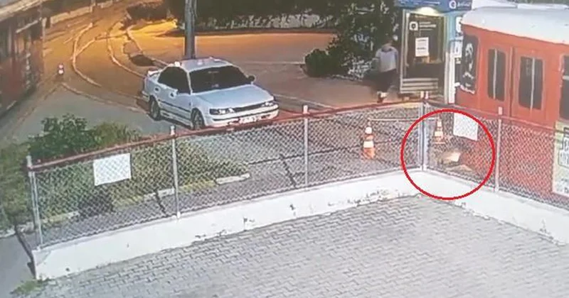 Seferleri durdurulan nostalji tramvayına yanıcı madde atıldı: O anlar kamerada