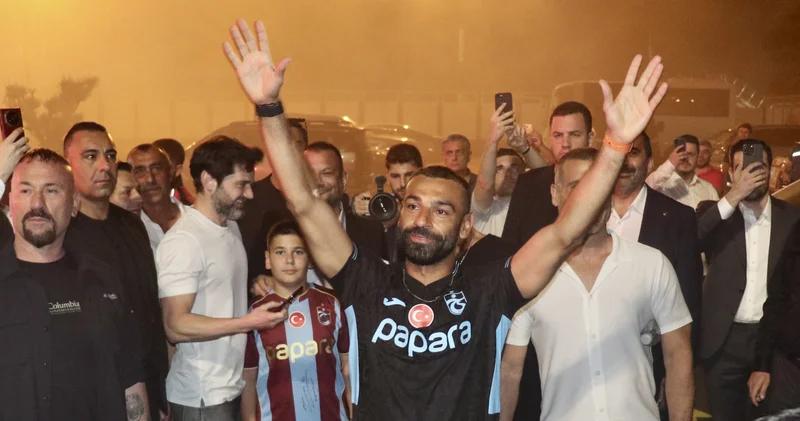 Trabzonspor un Muhammed Salah transferi dünyada ses getirdi! Kahraman olarak karşılandı