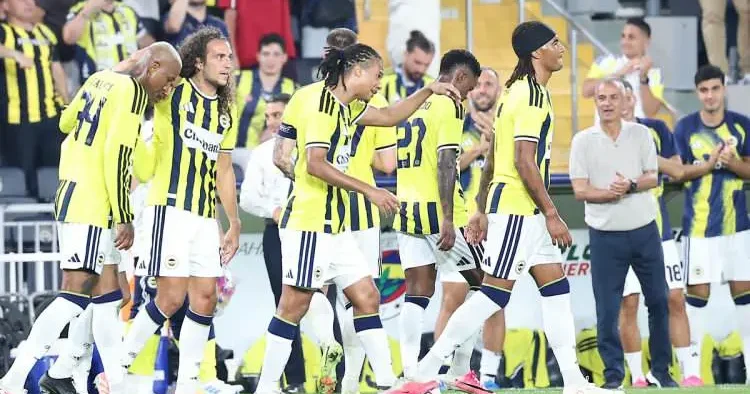 Avusturya da Fenerbahçe ye büyük övgü: Kazan gibi atmosferde şans yoktu