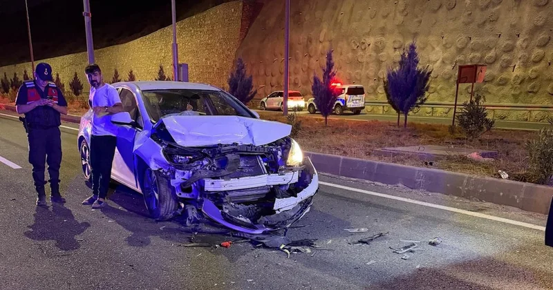 Tünel girişinde kaza: 12 yaralı Sözcü Gazetesi
