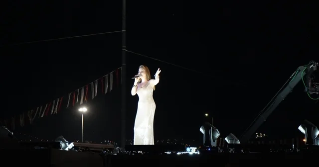 Sivaslılar Günü nde Ebru Yaşar rüzgarı Kayseri de Sivaslılar Günü programında konser alanı doldu taştı Kayseri Haberleri Habertürk Yerel Haberler