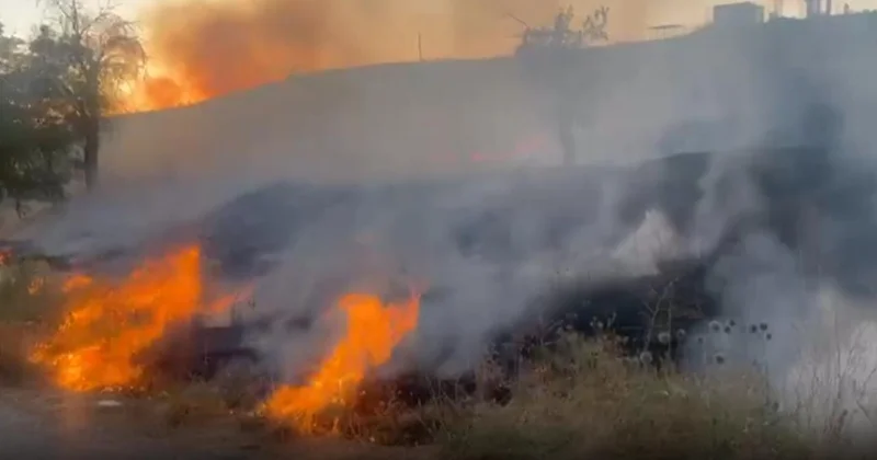 Mangal ateşi çadır, baraka ve iki motosikleti küle çevirdi