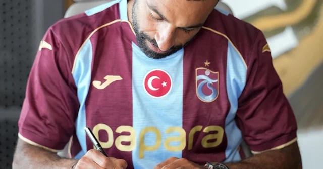 Salah Trabzonspor a imzayı attı, ayağının tozuyla Trabzonspor reklam filmi çekimine katıldı Mısırlı futbolcunun 2 yıllık imzaladığı sözleşme şartları da belli oldu Trabzon Haberleri Habertürk Yerel Haberler