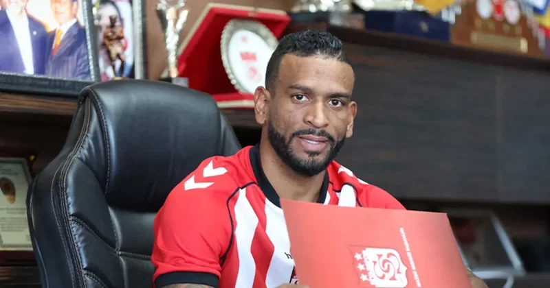 Sivasspor yasağı kaldırdı, 4 imza geldi!