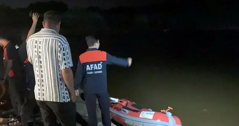 Serinlemek için girdiği gölde kayboldu