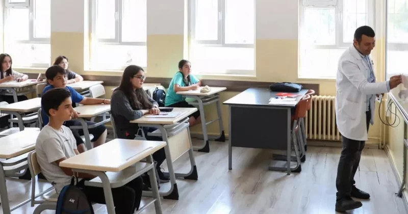 Kapısından girenin hayatı kurtuluyor: Türkiye nin en iyi 20 lisesi belli oldu Sözcü Gazetesi