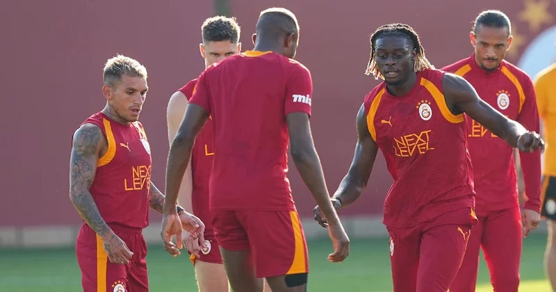 Galatasaray da hazırlıklar hız kesmedi! Okan Buruk tan taktik detaylar Sözcü Gazetesi