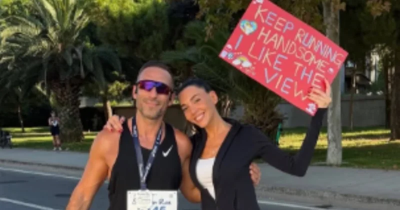 Vakko veliahtı Allan Hakko koştu, sevgilisi Pelin pankartla destekledi Sözcü Gazetesi
