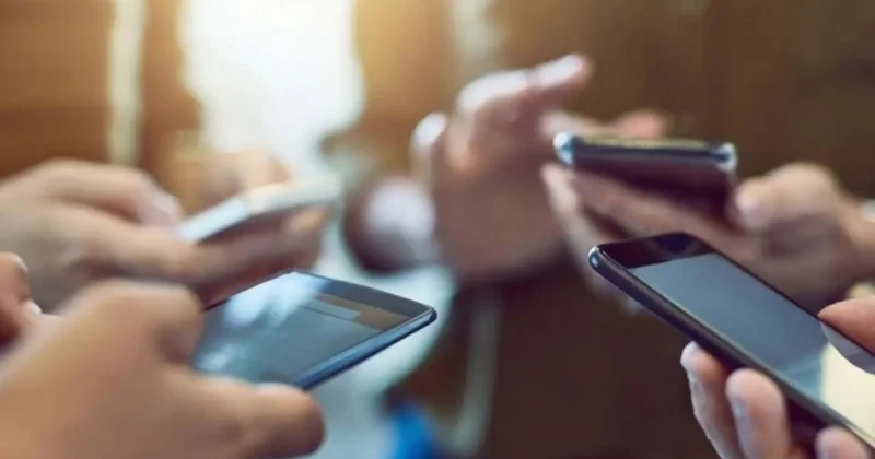 Milyonlarca cep telefonu kapanacak: Tarih belli oldu!