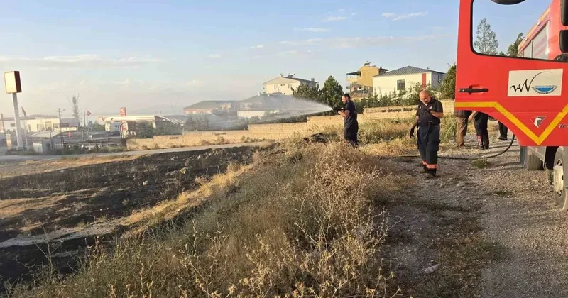 Van’da örtü üstü yangını