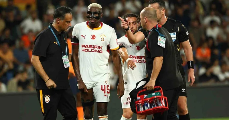 Sakatlanan Osimhen den Galatasaray a kötü haber Sözcü Gazetesi
