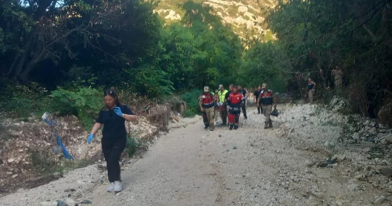 2 gündür kendisinden haber alınamıyordu! Tarihi Titus Tüneli nde mahsur kaldığı ortaya çıktı