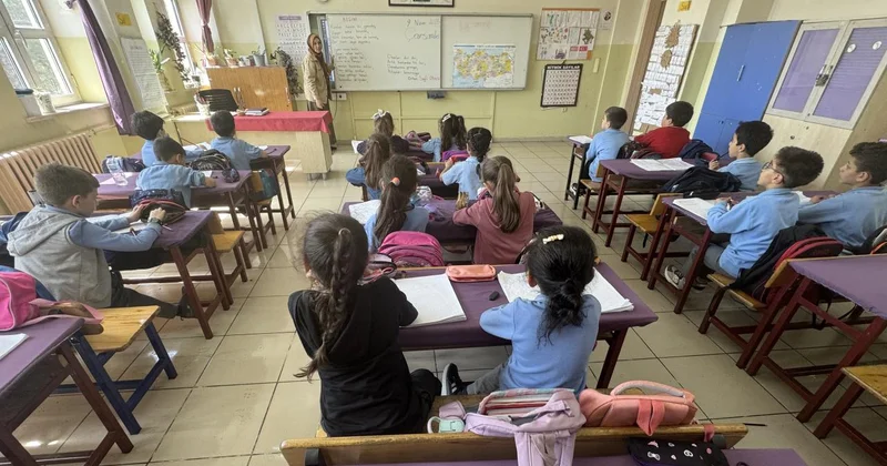 Okula başlama sürecinde dijital destek TRT Çocuk Ebeveyn Akademisi’nden