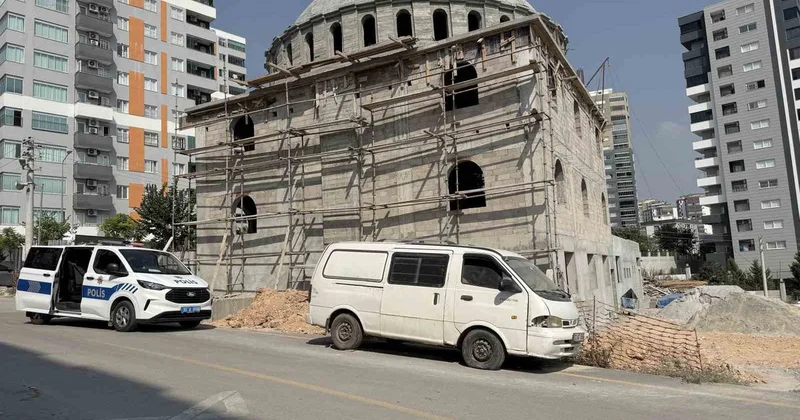Tarsus ta Cami Bekçisi Ölü Bulundu