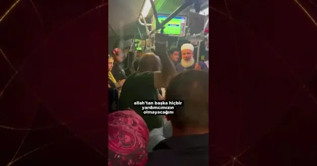 Metrobüste ölümü tebliğ eden vatandaşa tepki: Allah ın kelamından rahatsız oldu
