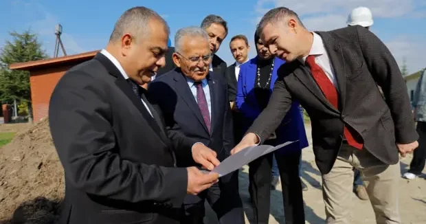Kayseri haberleri Başkan Büyükkılıç, KASKİ nin 50 milyon TL lik içme suyu yatırımını inceledi 06 Ekim 2026