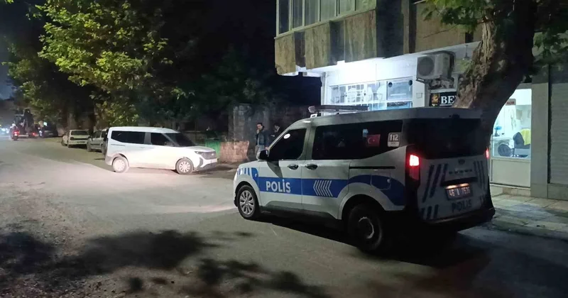 Kahramanmaraş ta genç kıza vurup 75 bin lirasını gasp eden şüpheliler aranıyor