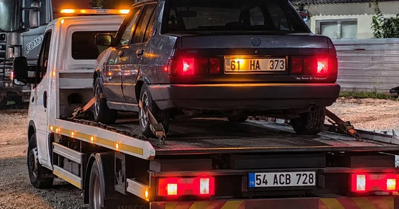 Akyazı da drift yapan genç sürücüye ağır fatura: 140 bin lira ceza, ehliyetine el konuldu