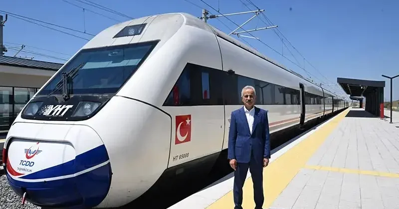 Bakan Uraloğlu: YHT ağına doğrudan bağlı il sayısı 14’e çıkıyor