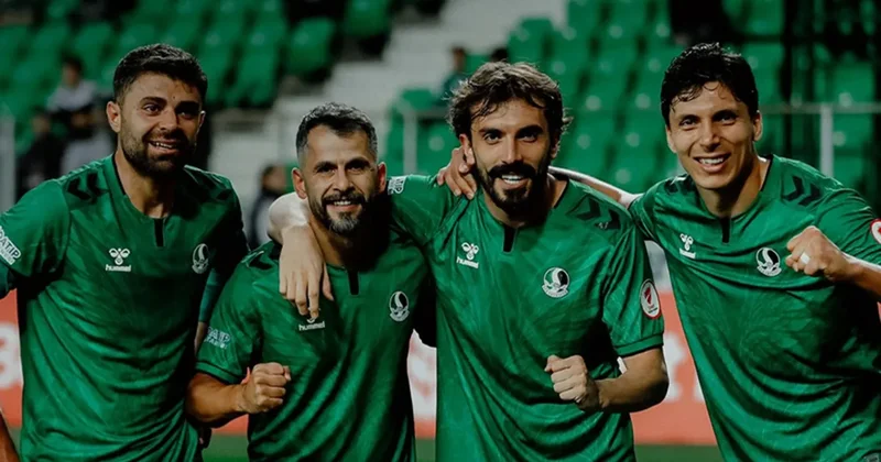 Sakaryaspor, Arıt Kayadibispor’u 2 golle geçti!