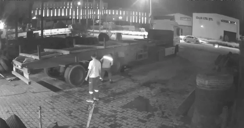 Hatay da 45 günlük evli çifti taşıyan motosiklete otomobil arkadan çarptı! Ömer Çetinkaya nın durumu ağır