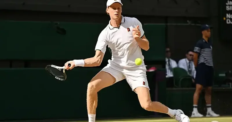 İtalyan tenisçi Sinner, sakatlığı nedeniyle sezonu kapattı Tenis Haberleri Spor