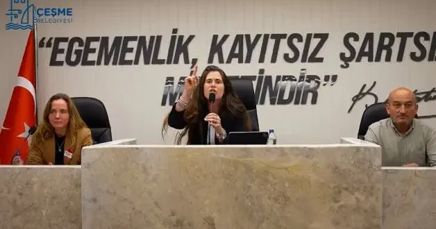 Lal Denizli ile CHP ilçe başkanı arasında tartışma: Ay senin ağzını yerim, haydi güzelim
