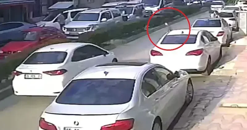 Yola çıkan çocuk, kazaya neden oldu