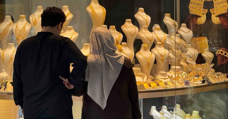 Altında satış baskısı sürüyor: Gram 6 bin 550 lira, 8 bin liradan alanlar zararda