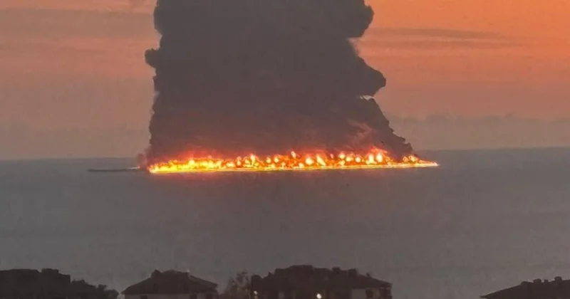 Rusya nın Karadeniz açıklarında tankerde yangın çıktı