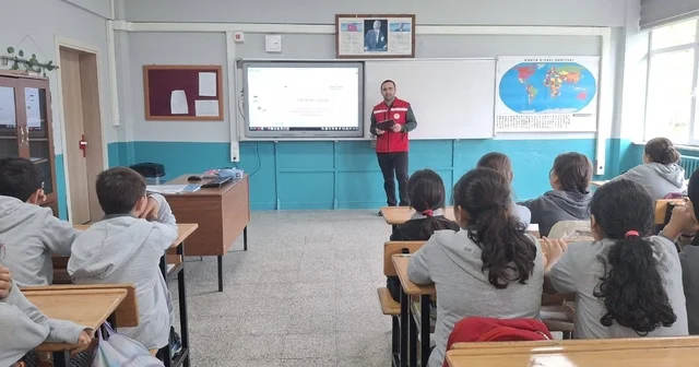 Salıpazarı nda öğrencilere gıda israfı ve kahverengi kokarca eğitimi Samsun Haber Habertürk Yerel Haberler