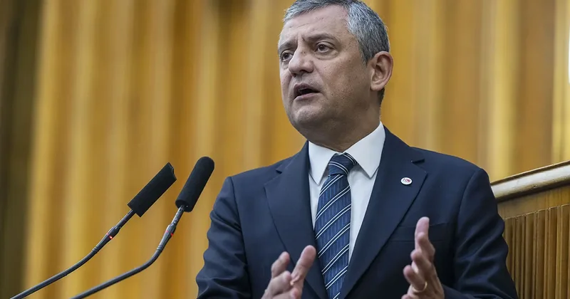 Özgür Özel den çok sert Cemil Tugay çıkışı: Hain oğlu haindir