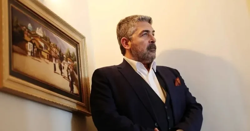 Uluslararası sahnede İngilizce şov: A.B.İ.’nin yıldızı Sinan Tuzcu performansıyla hayran bıraktı!