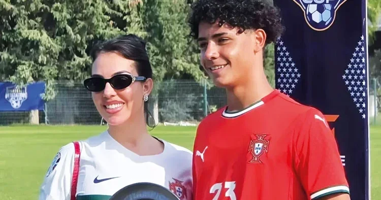 Oğlunun maçı için Antalya’da