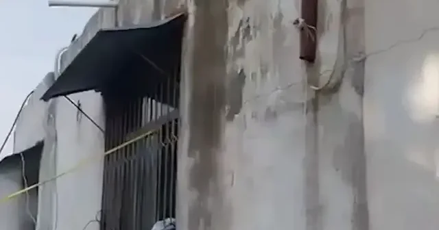 Hatay’da ev yangını korkuttu: Anne ve oğlu dumandan etkilendi VİDEO İZLE