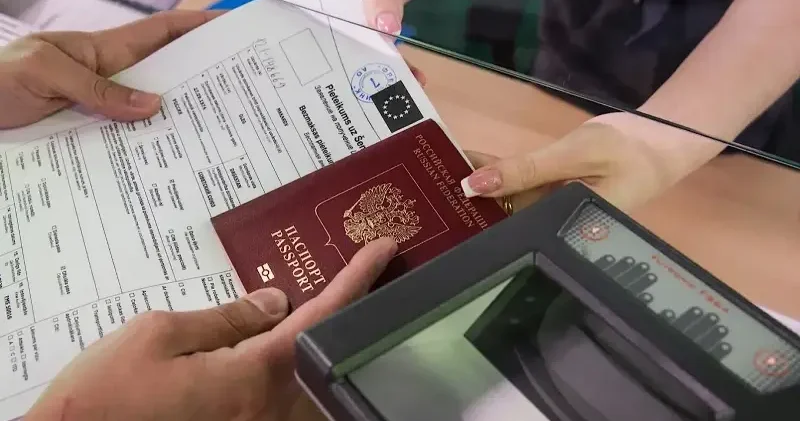 AB Komisyonu: Rus vatandaşlarının vize kısıtlamasına ilişkin ilave adımları gözden geçiriyoruz Dünya Haberleri