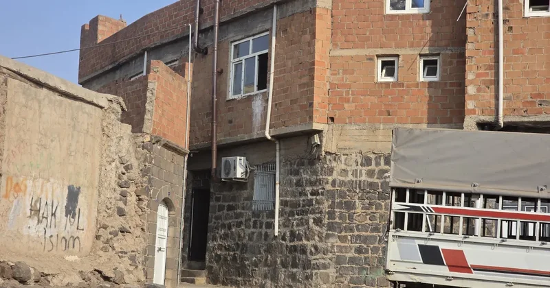 Siverek te evde silahlı çatışma: 1 ölü, 8 gözaltı