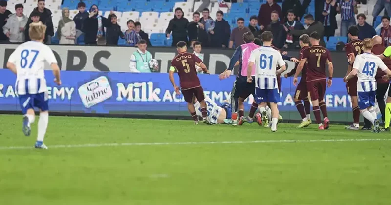 Trabzonspor Helsinki maçında büyük olay! Tribünlere hareket çekti, yere yuvarlandı... Fanatik Gazetesi Futbol Haberleri Spor